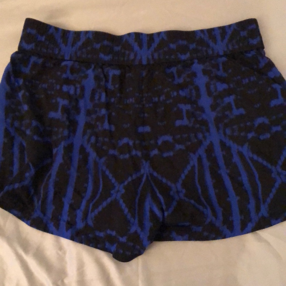 COPY - Express shorts - Picture 3 of 3